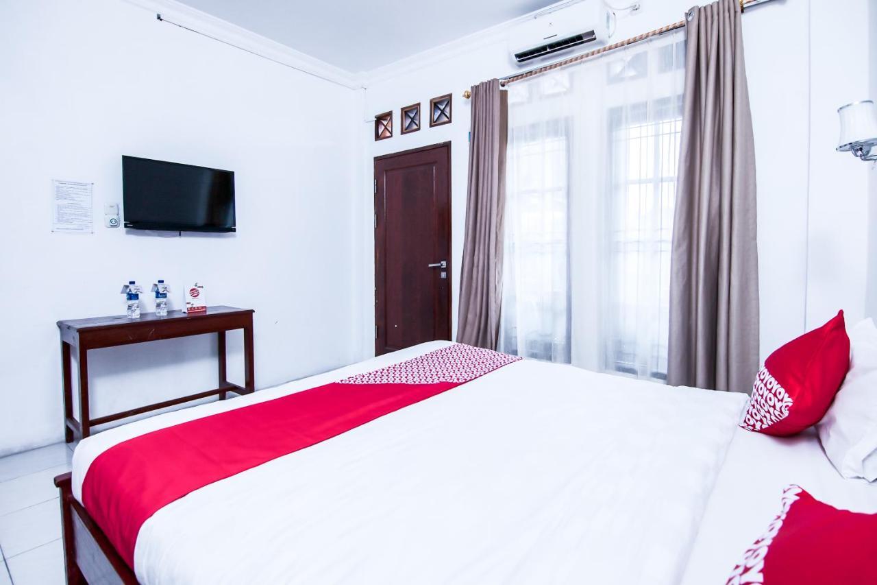 Oyo 796 Penginapan Fergael Pematangsiantar Exterior foto