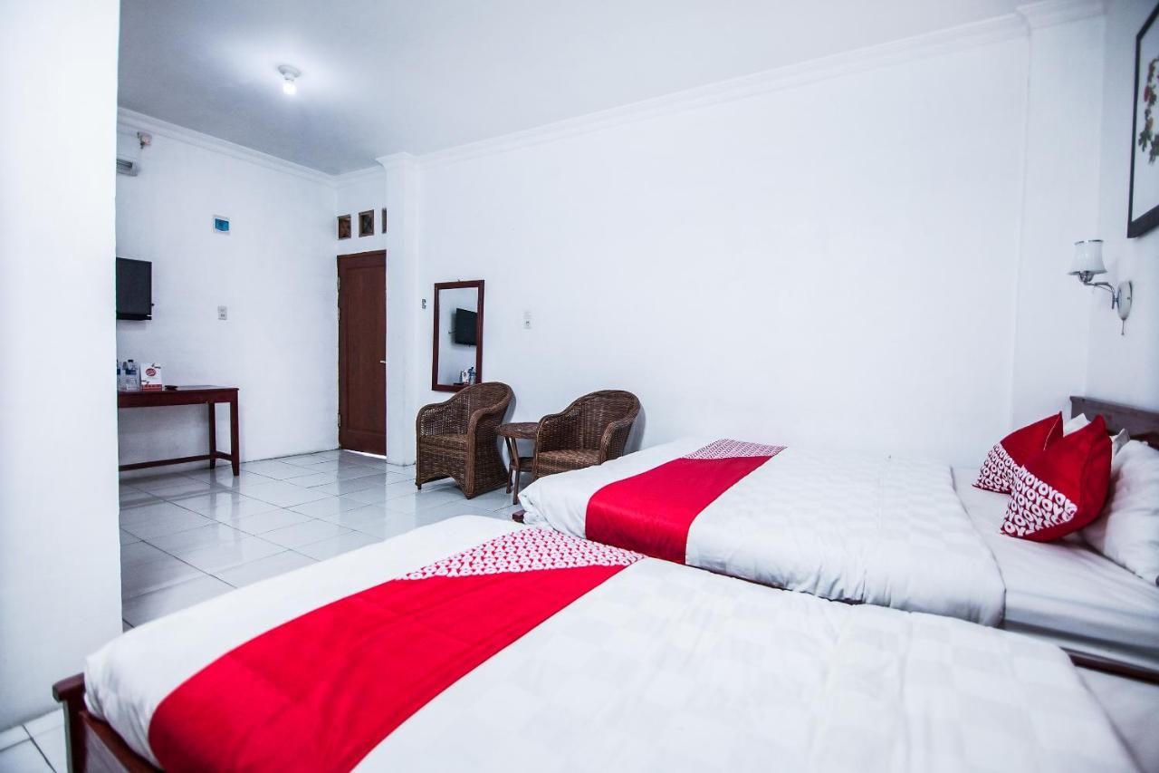 Oyo 796 Penginapan Fergael Pematangsiantar Exterior foto